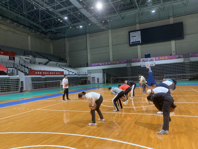 半场战报：法兰克福0-0沃尔夫斯堡