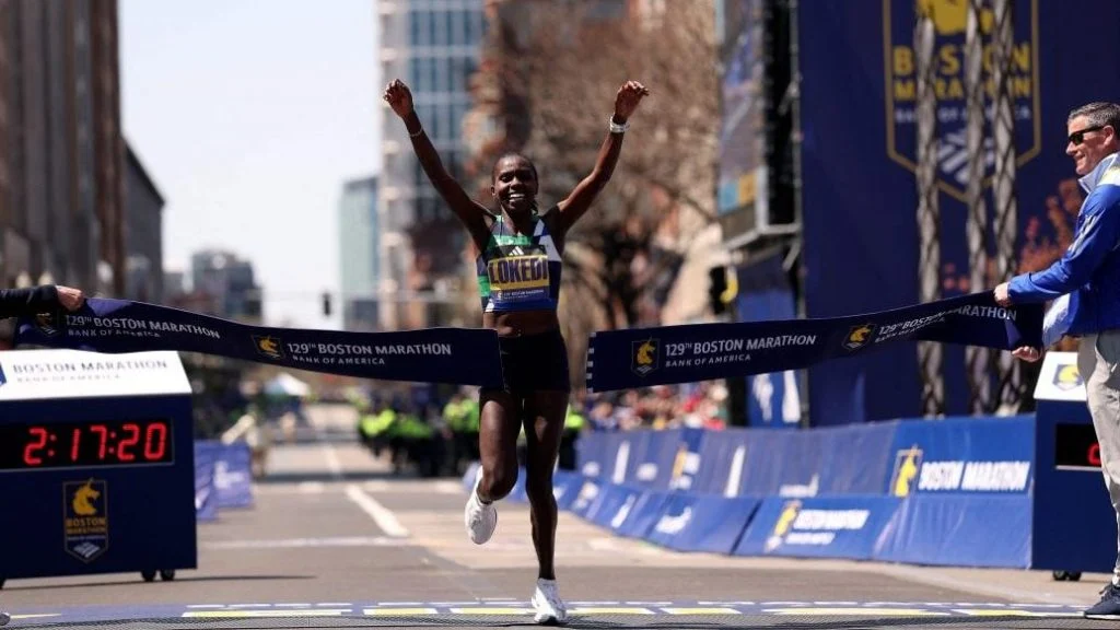 德甲战报：Y.迪奥曼德帽子戏法，RB莱比锡6-0狂胜法兰克福