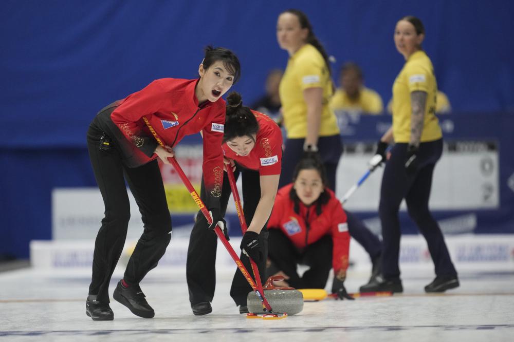 欧冠半场：A·席尔瓦中柱，戴维失良机，尤文暂0-0帕福斯